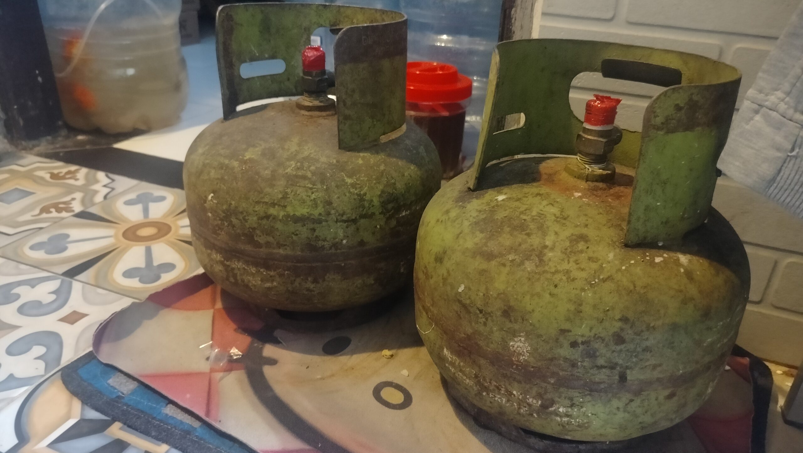 BADUNG, BALINEWS.ID - Kelangkaan LPG 3 kilogram atau gas melon di Kabupaten Badung, Bali, mulai membuat warga dan pedagang kecil kewalahan. Dalam sekitar dua b…