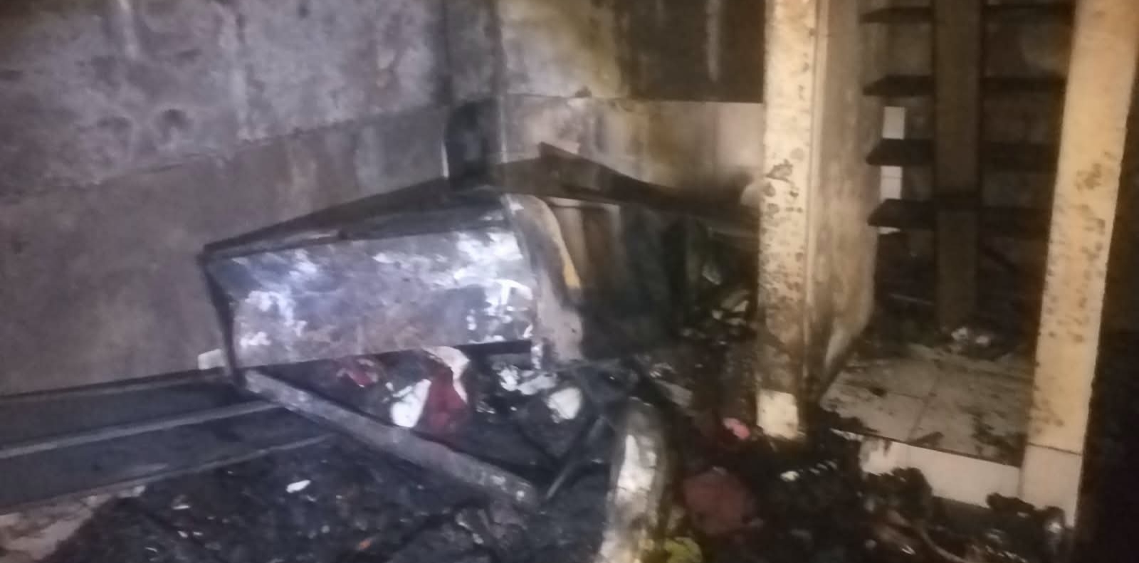 DENPASAR, BALINEWS.ID - Suasana malam di Perumahan Merta Sari, Jalan Siulan Gang Merta Sari XIII, Desa Penatih Dangri, Kecamatan Denpasar Timur, mendadak riuh.…