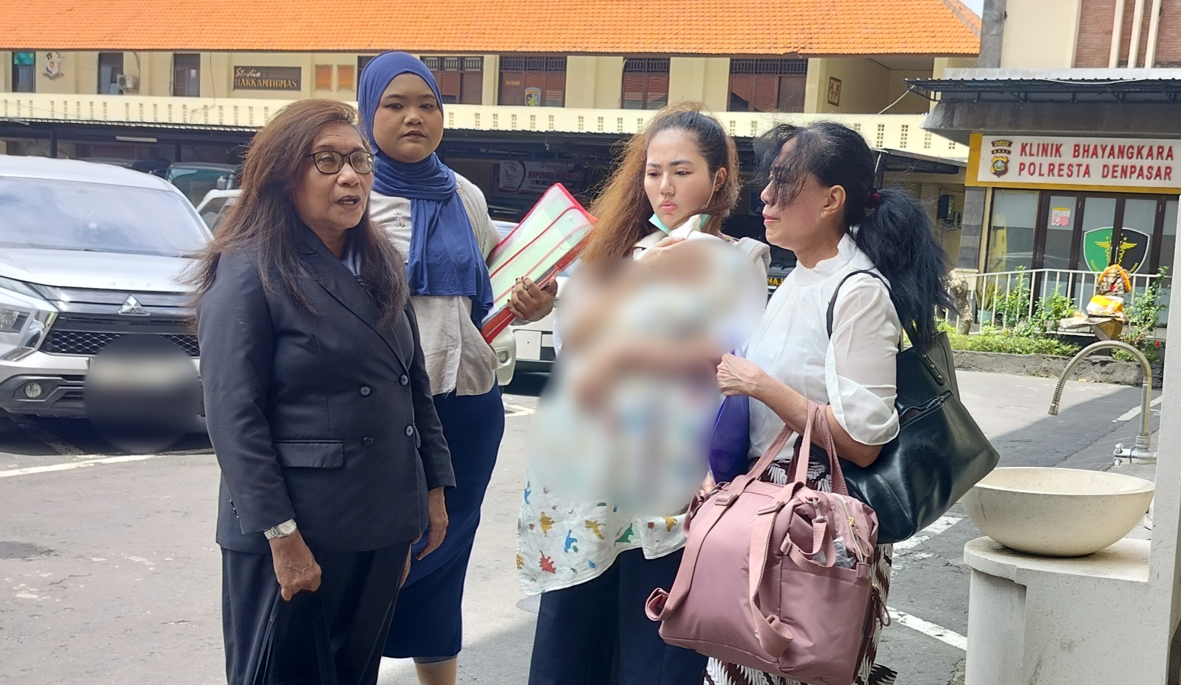DENPASAR, BALINEWS.ID - Persoalan rumah tangga pasangan suami istri yang polemiknya berawal dari persoalan kelahiran bayi kini bergulir ke ranah pidana setelah…
