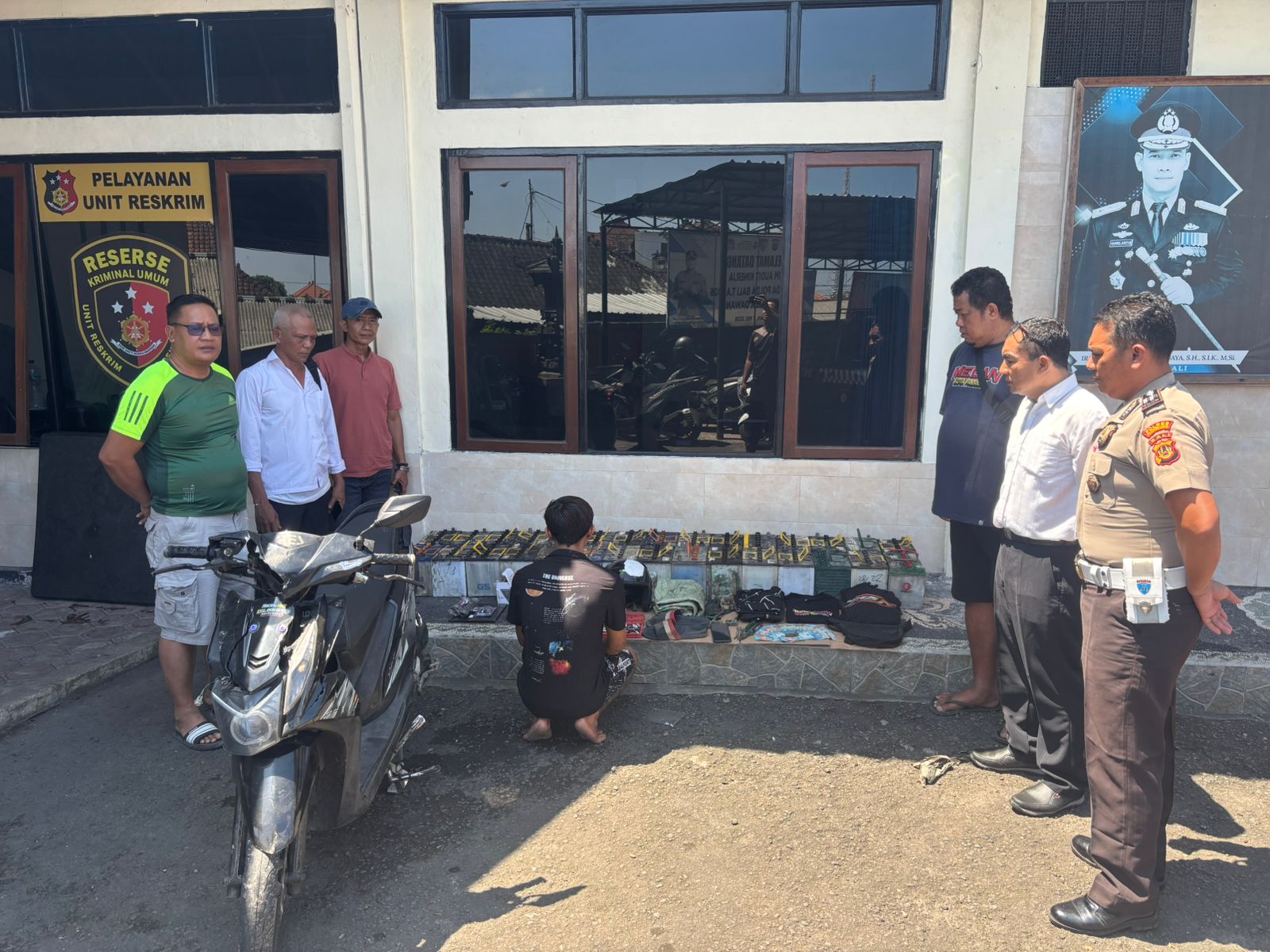 KLUNGKUNG, BALINEWS.ID – Unit Reskrim Polsek Dawan mengungkap kasus pencurian aki truk yang terjadi di sejumlah lokasi sepanjang Jalan By Pass Ida Bagus Mantra…