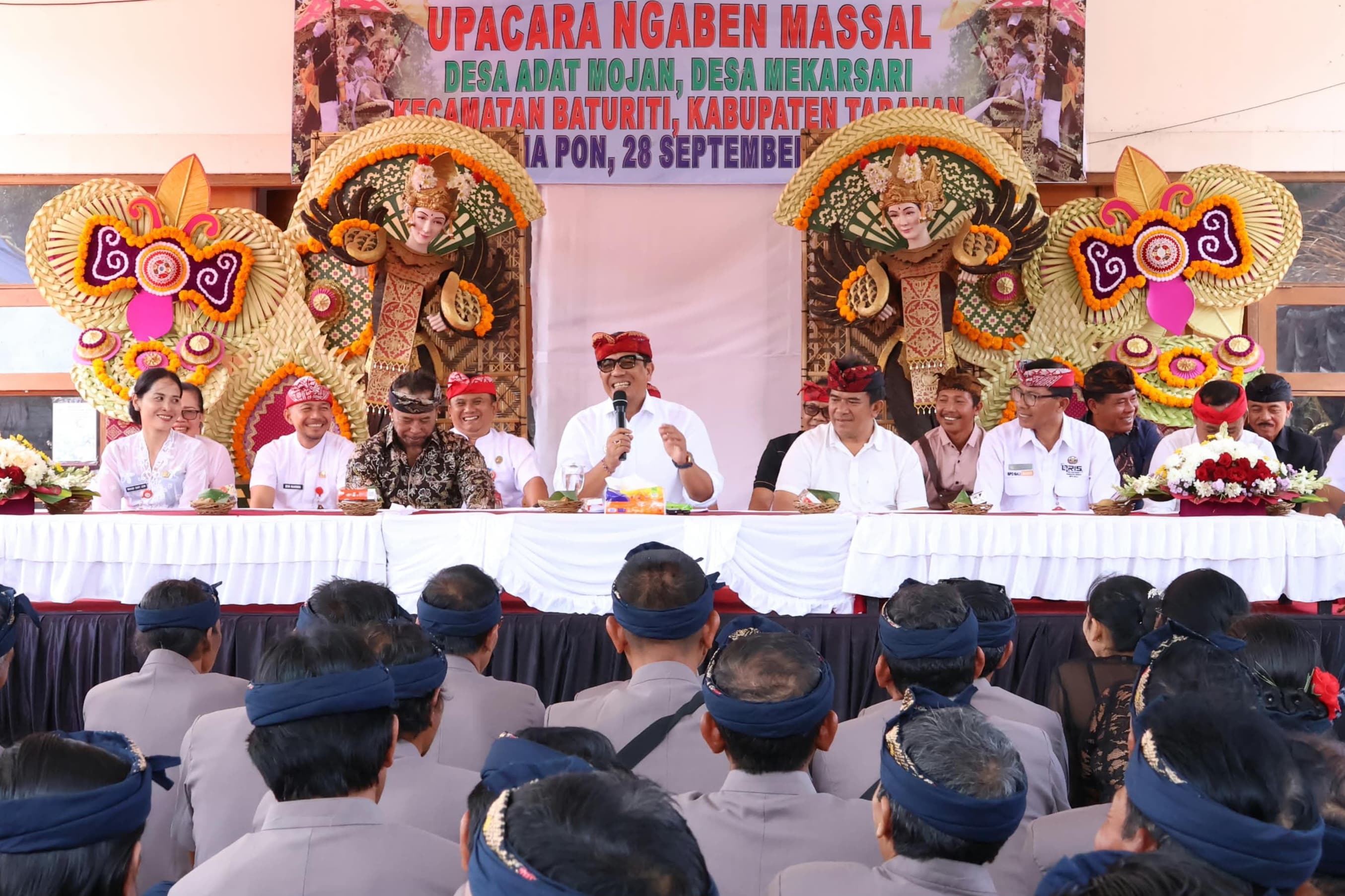 Bupati Sanjaya Apresiasi Ngaben Bersama, Tradisi Dijaga Beban Krama Diringankan