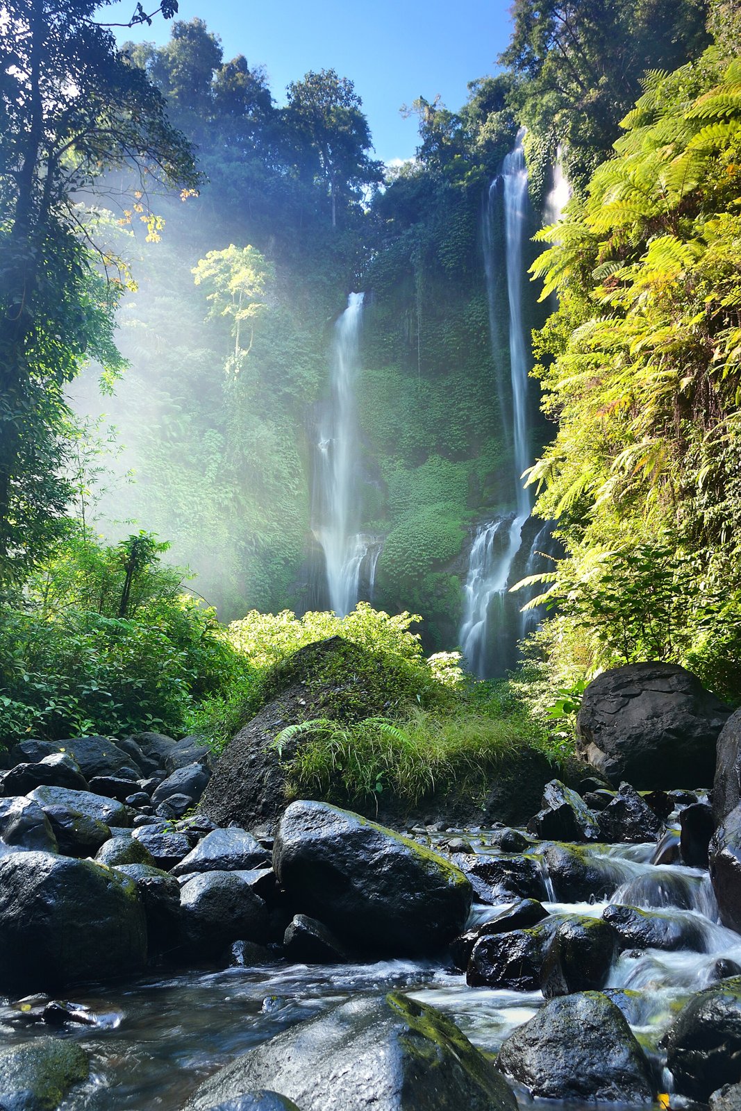 Air Terjun Sekumpul di Kecamatan Sawan, Kabupaten Buleleng.