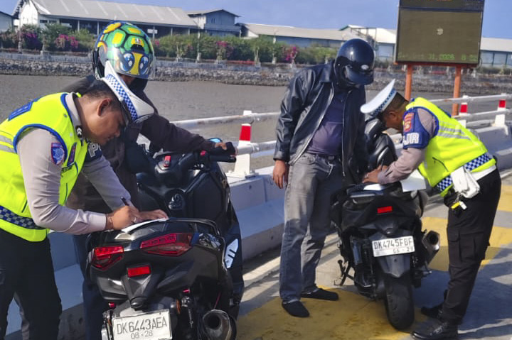 Ops Patuh Agung 2026: Polisi Intensifkan Penindakan, Pelanggar Ditindak Lewat Tilang Manual dan ETLE Handheld
