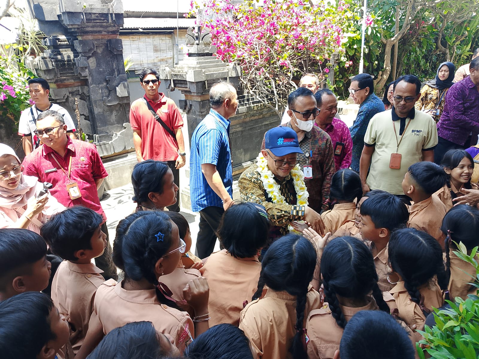 Mendikdasmen Abdul Mu'ti Tinjau Program Revitalisasi Satuan Pendidikan di Bali Berjalan Baik