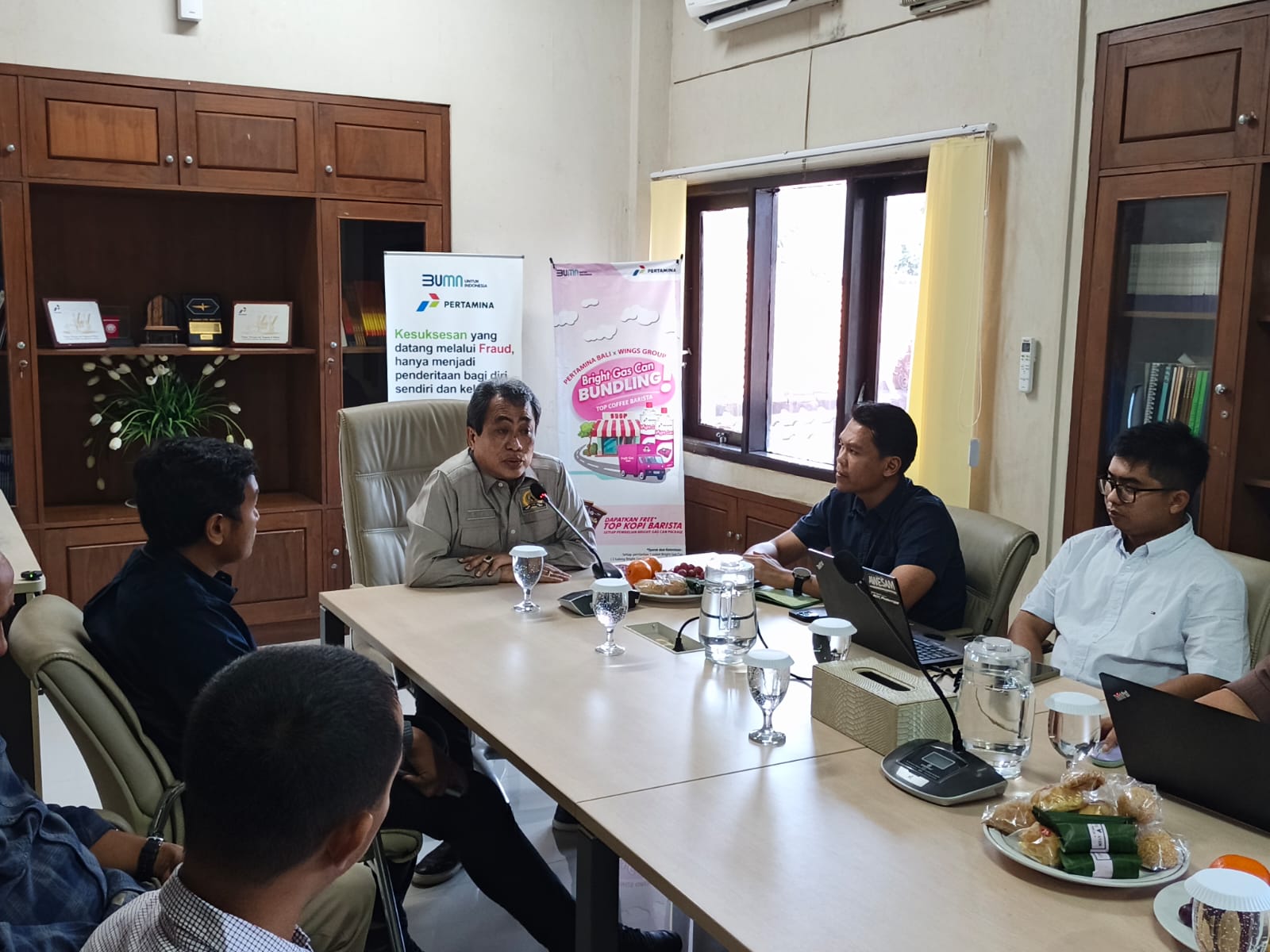 Alit Kelakan Desak Pertamina Salurkan 11.500 kL Pertalite, Antrean SPBU Bali Mengular