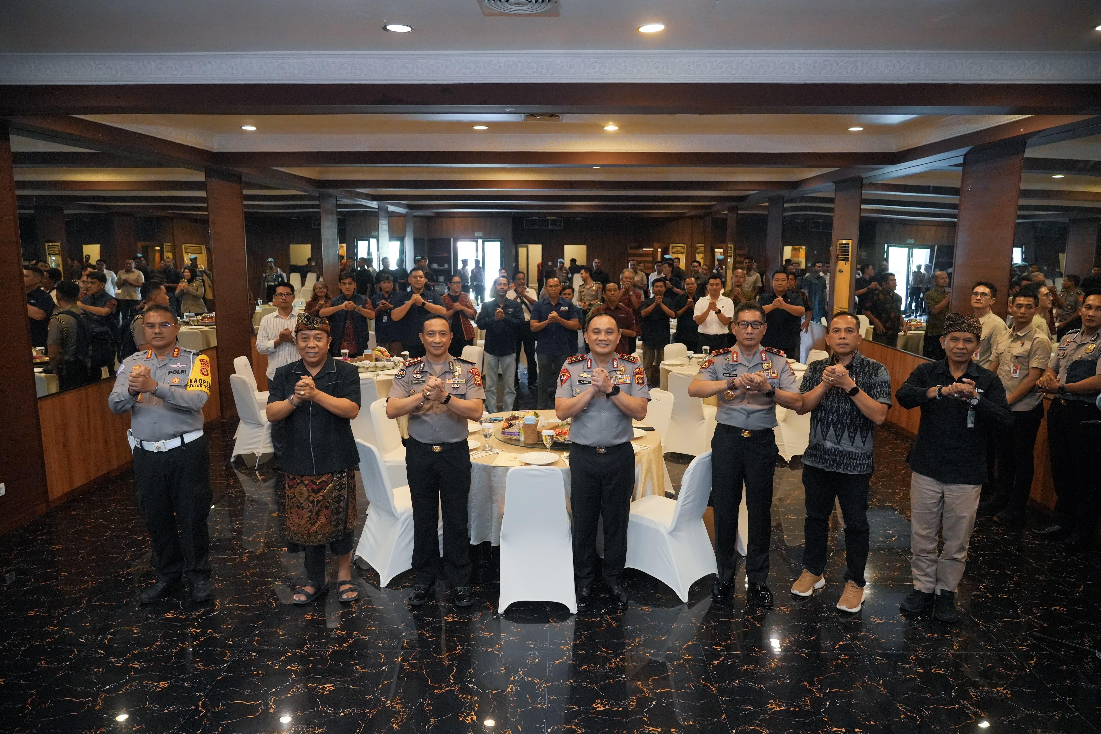 Dilarang Naik ke Ruang Ramah Tamah Kapolda, Ketua IWO Bali Protes Perlakuan Spripim Polda
