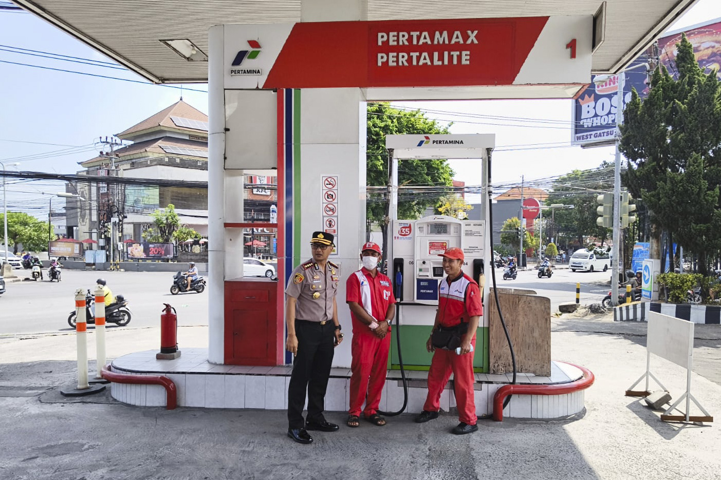 Stok BBM Denpasar Dipastikan Aman, Polisi Sisir SPBU Cegah Penimbunan