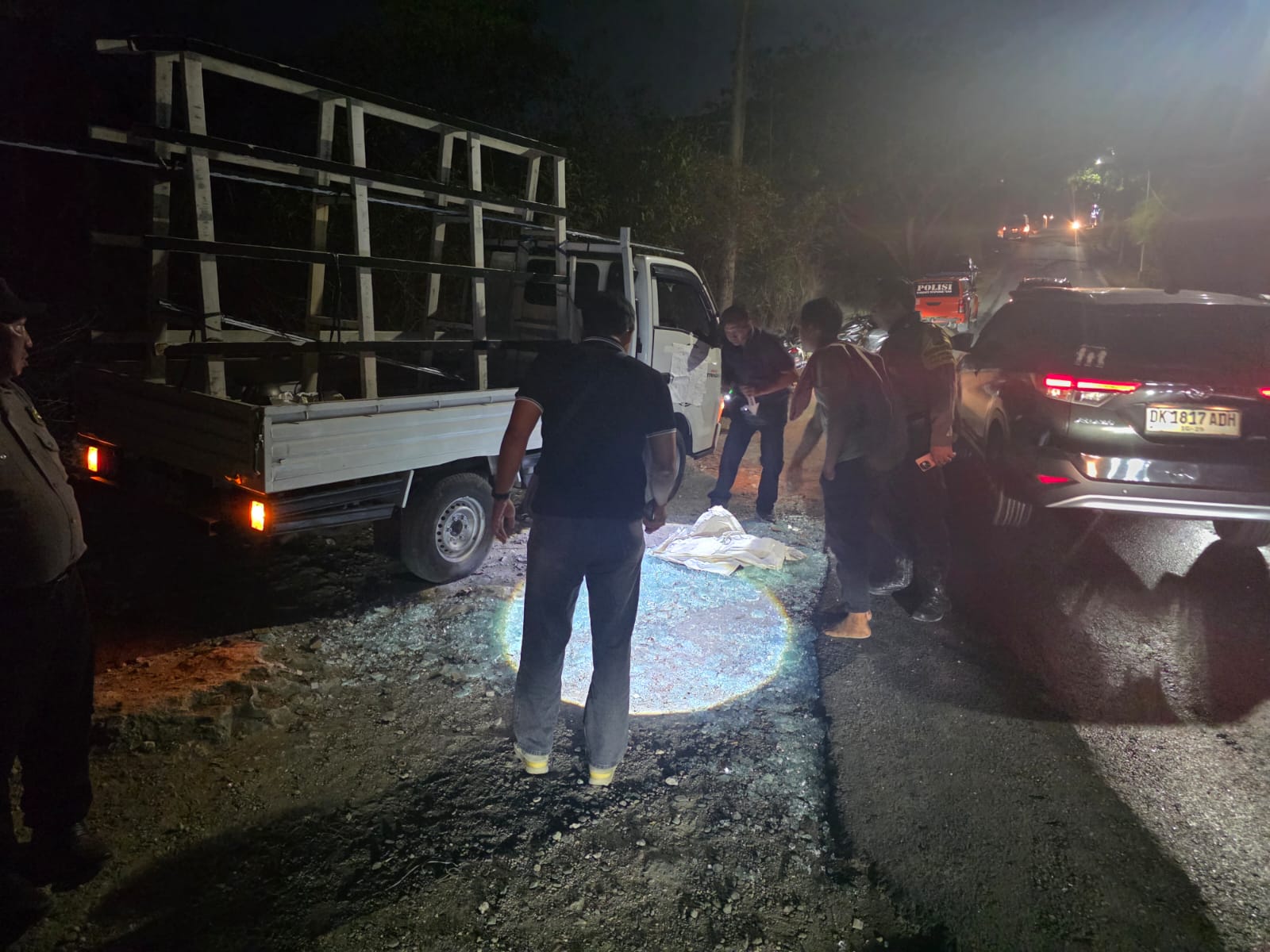 Worker Killed After Eight Glass Sheets Fall on Him in Jimbaran, Bali