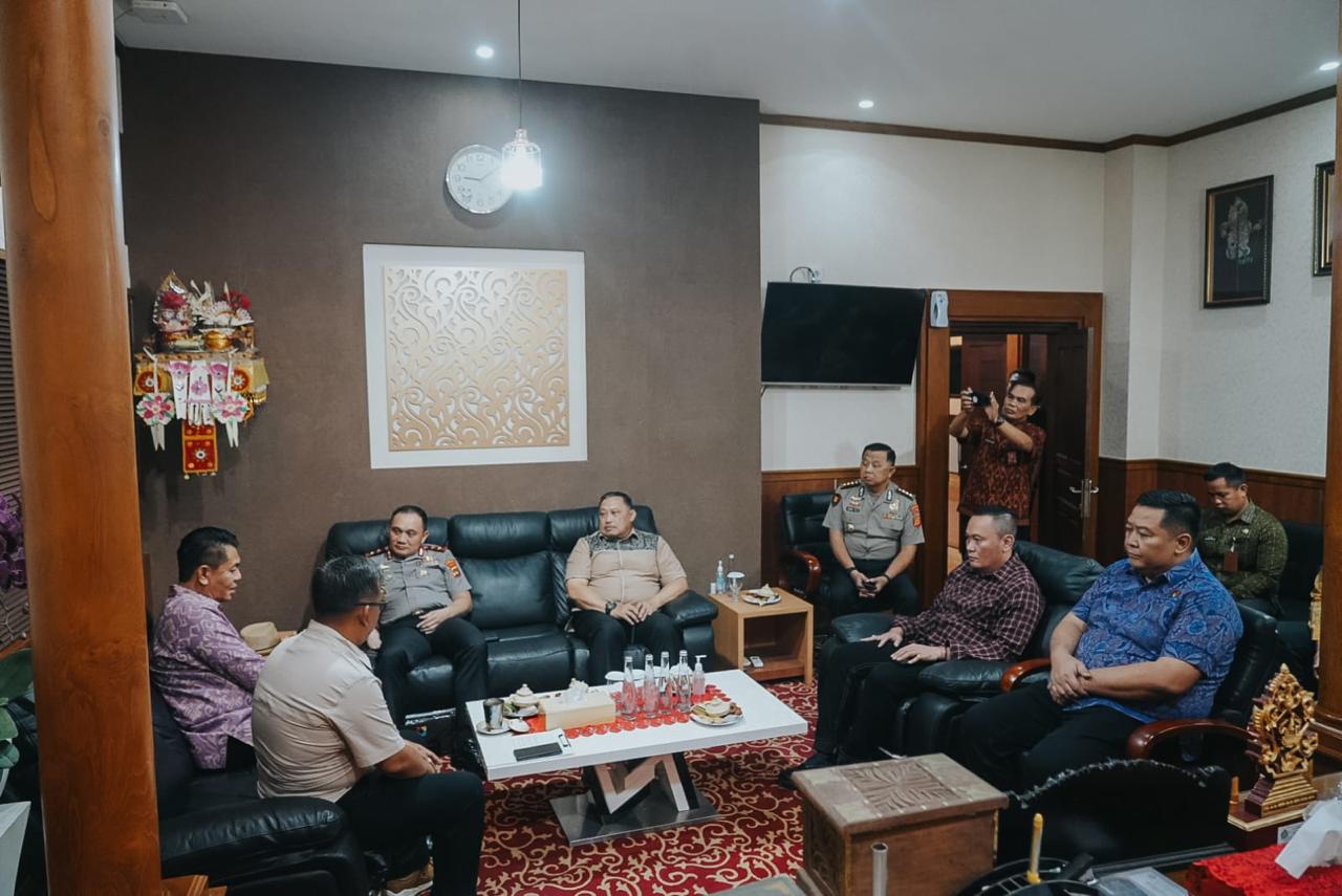 Kapolda Bali Temui Ketua DPRD, Perkuat Sinergi Jaga Keamanan Pulau Dewata