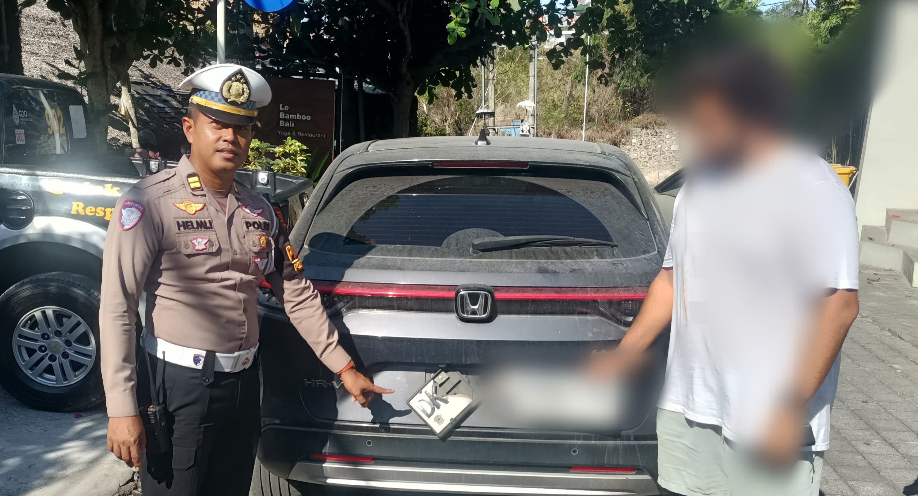 Viral, WNA Portugal Dikejar Hingga Dihadang di Pecatu, Mobil Dilempar Batu dan Diminta Rp20 juta