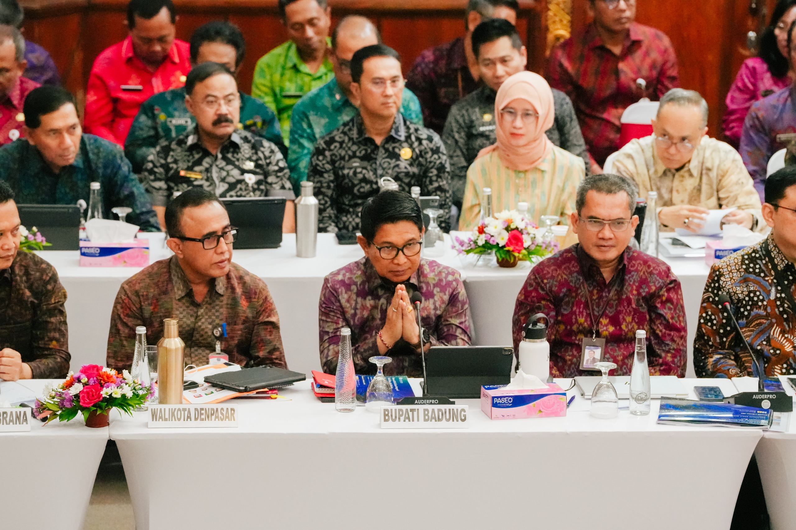Tim Banggar DPR RI Kunjungi Bali

Bupati Harap Banggar Memperjuangkan Pembiayaan Penanganan Infrastruktur di Bali
