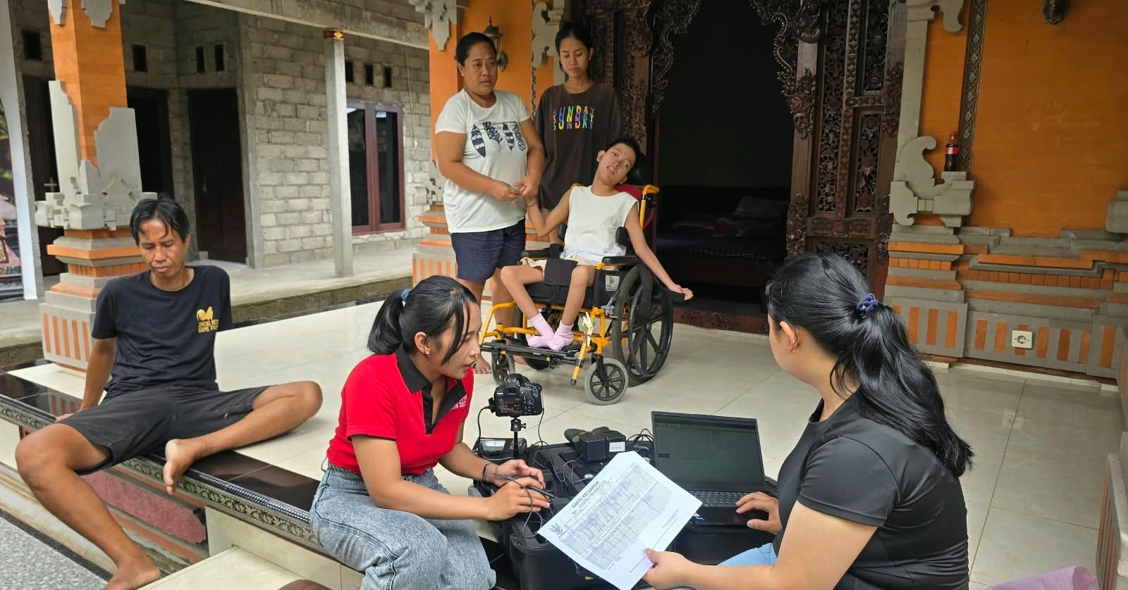 Dukcapil Tabanan Jemput Bola, Perekaman hingga Penyerahan KTP-el bagi ODGJ dan Penyandang Disabilitas