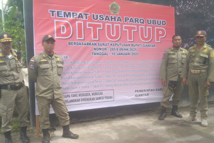 Pemerintah Kabupaten Gianyar resmi menutup Parq Ubud pada Senin (20/1).