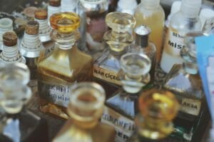 Tips Maserasi Parfum (sumber foto: Pexels/Sara)