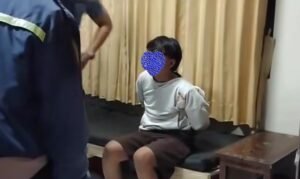 Remaja berusia 16 tahun tertangkap massa saat hendak melakukan percobaan pencurian di Pura Belong Taro.