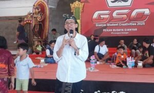 Komisioner Bidang Pendidikan KPAD Bali Made Ariasa mengajak semua pihak melindungi anak.
