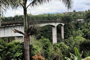 Jembatan Tukad Bangkung di Desa Pelaga, Kecamatan Petang, Badung.