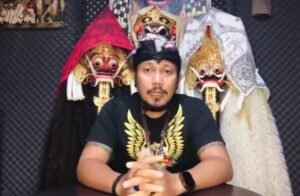 Jro Jepang membatalkan uji nyali di pemandian gamang di wilayah Seribatu, Desa Penglumbaran, Susut, Bangli pada 27 Mei 2025.