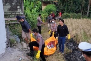 Penemuan jasad dalam kondisi membusuk di tepi Sungai Tukad Yeh Bumbung, Banjar Pangkung Tibah Delodan, pada Minggu (4/5/2025).