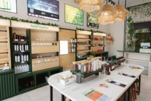 Utama Spice opens its eighth Bali store in Uluwatu, celebrating sustainable growth and local farmer partnerships.