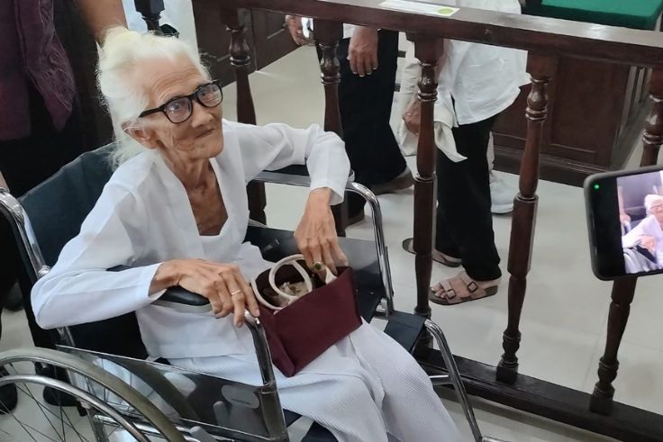 Ni Nyoman Reja jalani persidangan di Pengadilan Negeri Denpasar, Kamis (22/5).