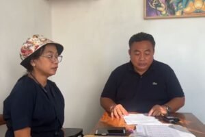 Rohani Martha Butarbutar korban dugaan penipuan magang luar negeri menemui Nyoman Parta.