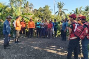Tim SAR gabungan menyisir area perkebunan di Desa Pengeragoan, Jembrana, dalam upaya mencari kakek 79 tahun yang dilaporkan hilang sejak dua hari lalu.