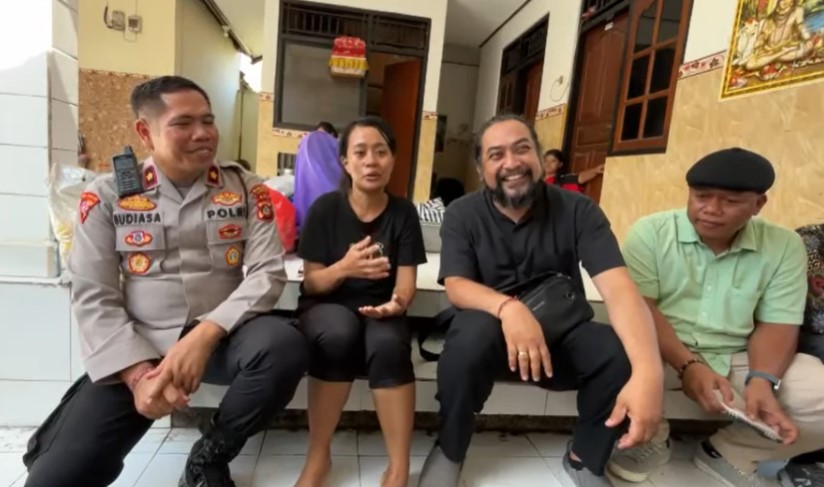 Novi yang sempat viral karena jadi korban hipnotis meminta maaf didampingi Kabag Ops dan Grand Master.