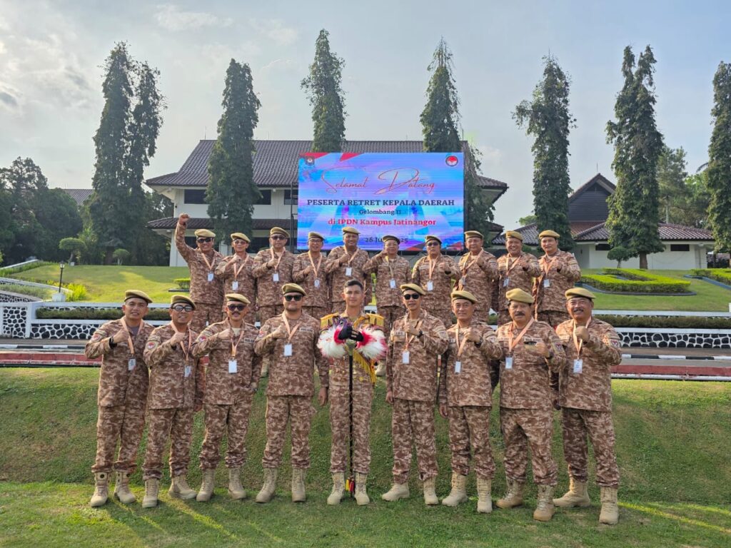 Gubernur, para bupati dan walikota mengikuti retreat gelombang II di Jatinangor.