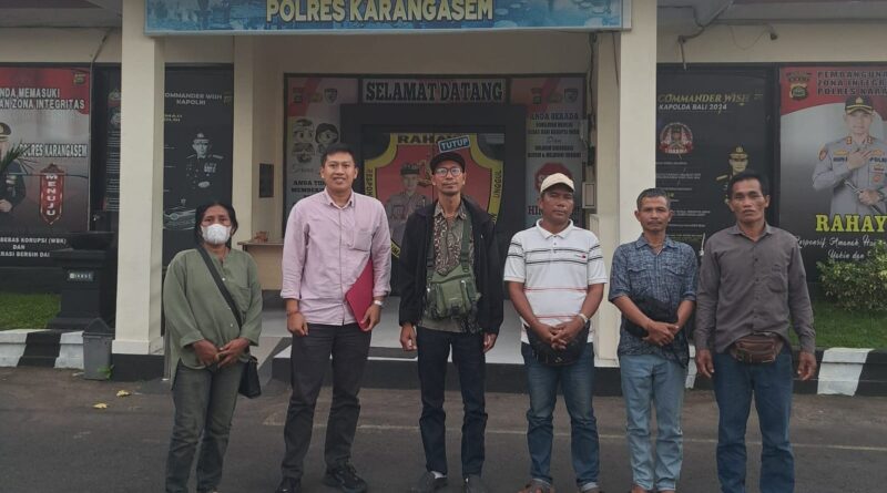 Pihak asram bersama kuasa hukum melaporkan penutupan asram ke Polres Karangasem.