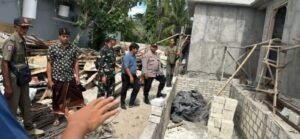 Petugas turun saat vila sudah berdiri kokoh. Upaya ini disorot DPRD Klungkung.