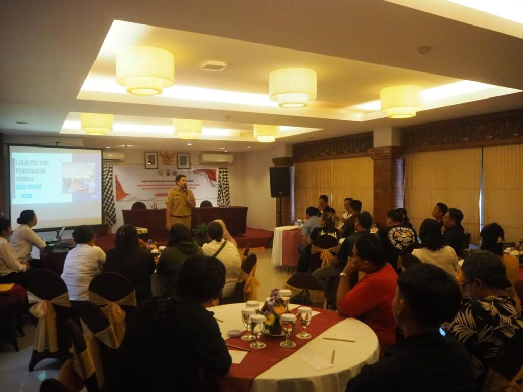 Direktorat Intelkam Polda Bali menggelar pelatihan digital marketing bagi pelaku Usaha Mikro, Kecil, dan Menengah (UMKM) di Kota Denpasar, Senin (21/7).