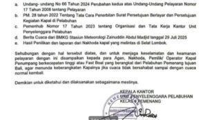 Pengumuman penutupan penyeberangan Fastboat di Pelabuhan Pemenang.