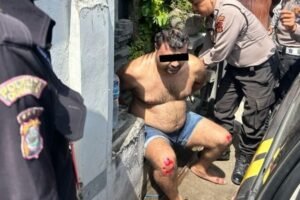 WNA asal Azerbaijan ditangkap usai dikejar karyawan money changer bersama warga.