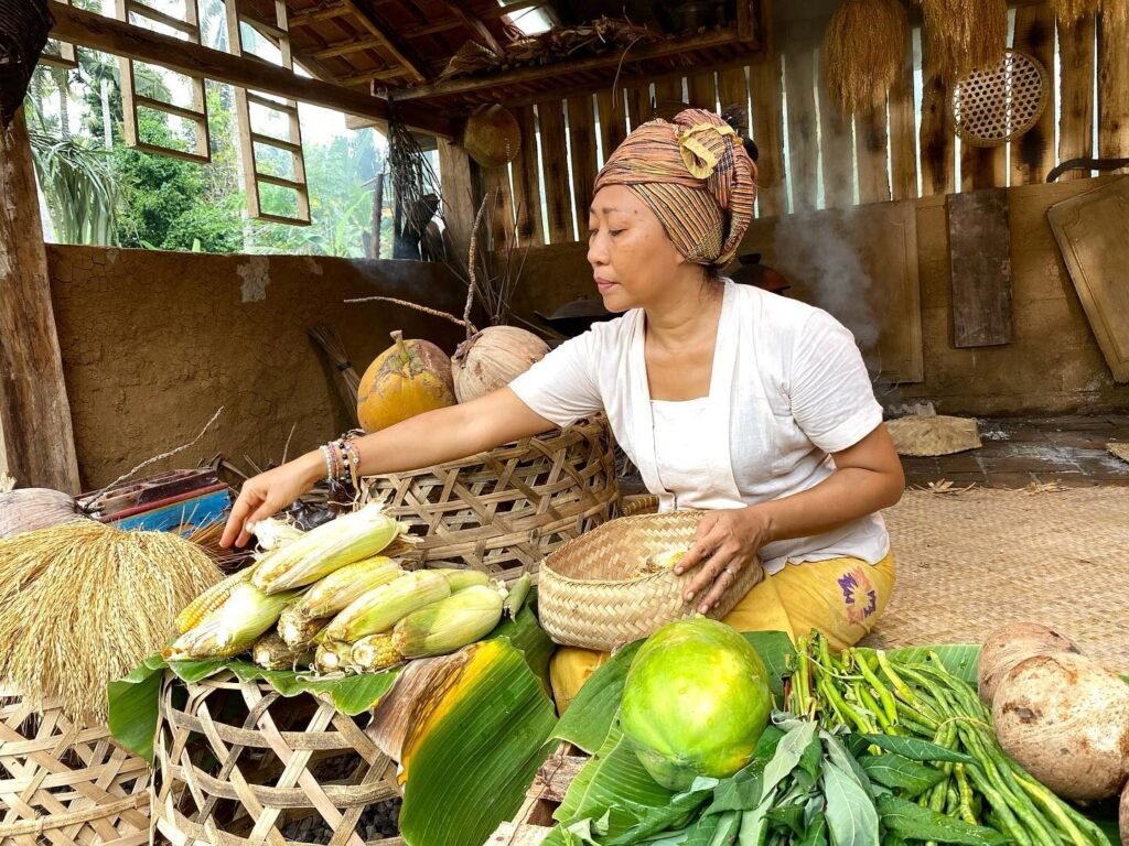 Luh Djelantik meminta Pemkab Gianyar untuk prioritaskan jalan rusak.