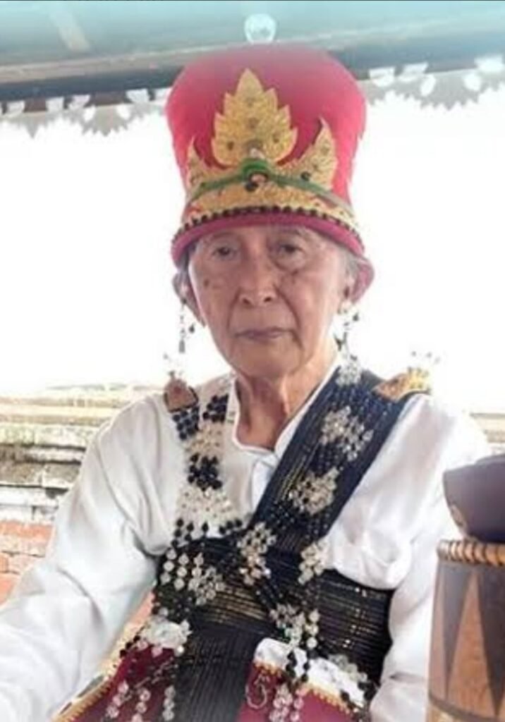 Ida Pedanda semasa hidup sempat menjadi Ketua DPD PDIP Bali dan Ketua DPRD Bali.