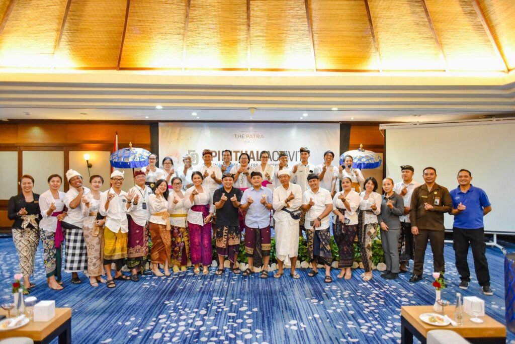 Staff and management of The Patra Bali Resort & Villas commemorate the resort’s 50th Anniversary with a series of meaningful events.