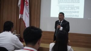 Hotman Paris bagikan pengalaman berkiprah di dunia hukum.