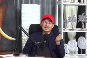 Kande Putra Topi Merah, Pemerhati Sosial Budaya Bali.
