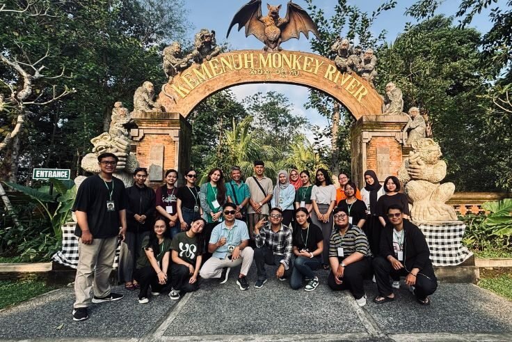 Mahasiswa Politeknik Negeri Bali melaksanakan program KKN PPM 2025 di Desa Kemenuh, Gianyar.