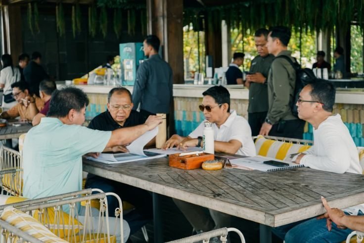Gubernur dan Bupati Turun Langsung Sidak di Kawasan Pantai Berawa, Desa Tibubeneng, Kuta Utara.