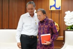 Pertemuan Gubernur Bali Wayan Koster dengan Menteri PU Dody Hanggodo di Jakarta, Selasa (2/9/2025).