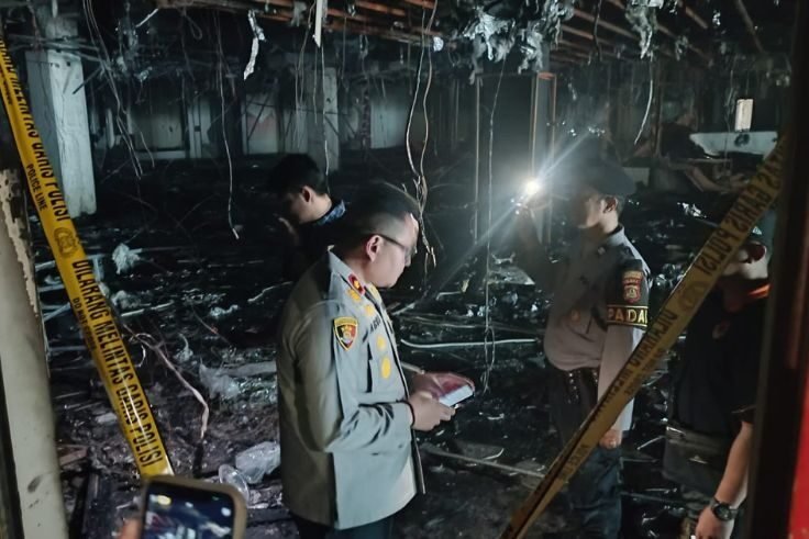 Kebakaran melanda Ex Mall Matahari Kuta Square, Jalan Tegal Wangi, Kuta, Badung, pada Selasa (16/9/2025) pagi