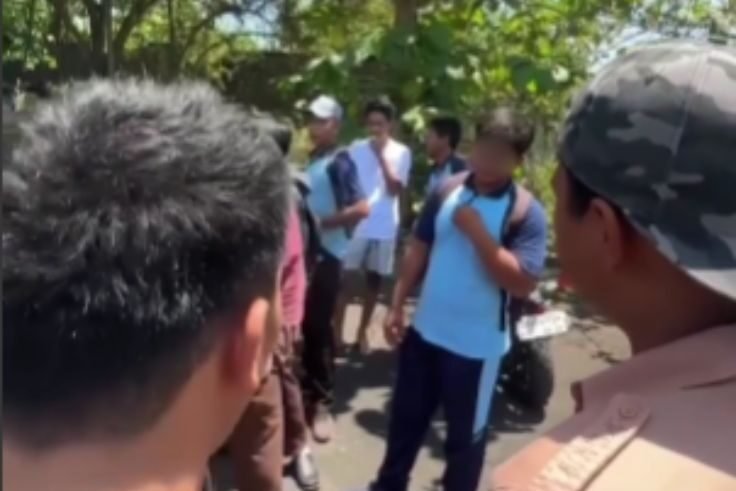 Video penganiayaan terhadap seorang pelajar SMK di Nusa Dua, Badung, viral di media sosial. (Istimewa)