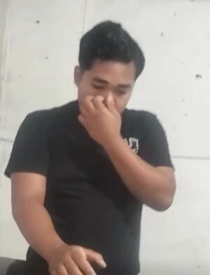 Karyawan money changer di Jalan raya Tegalalang viral karena ulahnya diduga mengambil uang wisatawan asing.