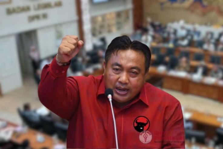 Perwakilan Fraksi PDI Perjuangan, I Nyoman Parta.