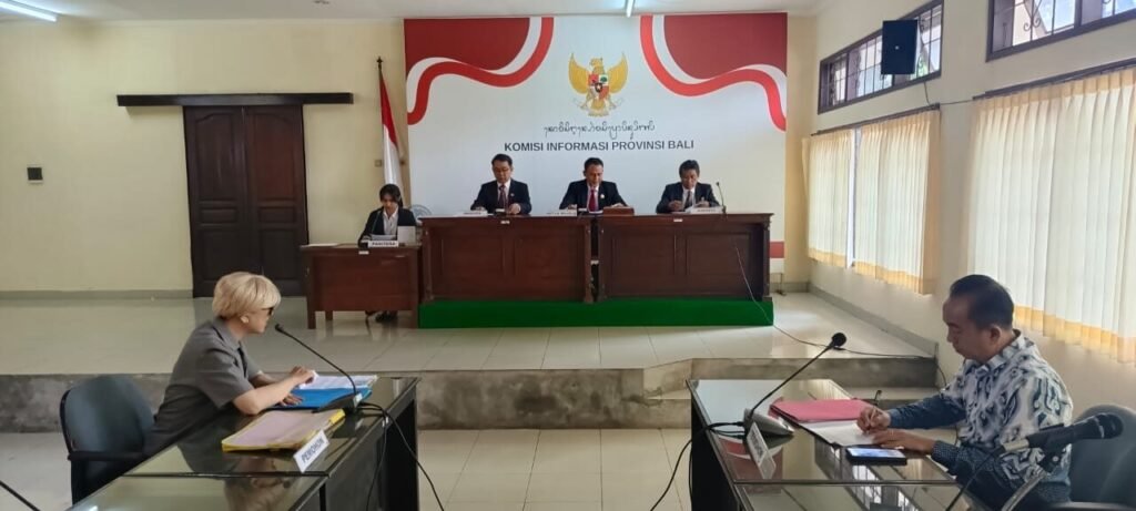 Sengketa antara ortu mahasiswa kedokteran dengan Unud berakhir damai di KI Bali.