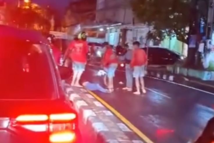 Tangkapan laya pengeroyokan di Jalan Mahendradatta, Denpasar, pada Rabu (29/10/2025).