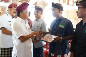 Koster Salurkan Bantuan Untuk Korban Banjir di Tabanan dan Jembrana. (Istimewa)