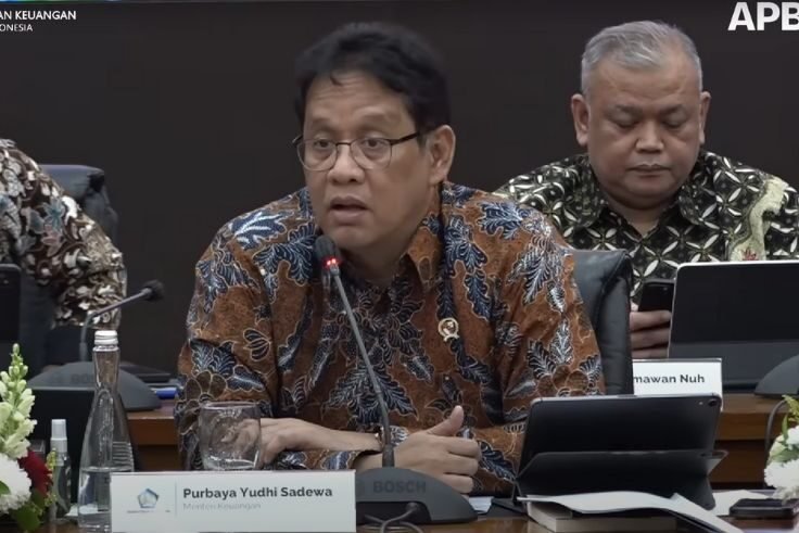 Menteri Keuangan Purbaya Yudhi Sadewa dalam konferensi pers APBN Kita di Kantor Kemenkeu, Jakarta, Selasa (14/10/2025).